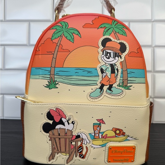 Disney Loungefly: Mickey and Minnie at the beach